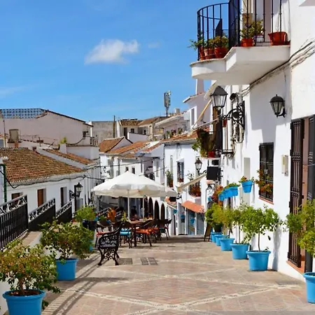 Precioso Con Vistas En El Centro De Pueblo アパート ミハス